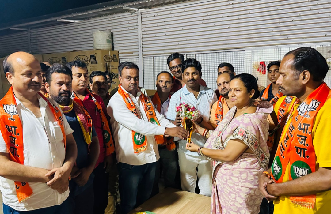 अंगियार समाज कल्याण समिति ने गोशाईगंज नगर के नव निर्वाचित चेयरमैन को ऐतिहासिक जीत की दी बधाई 