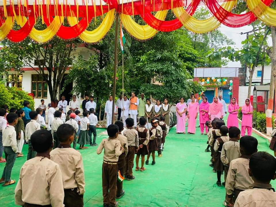 अनीश नेशनल इंटर कॉलेज स्थापना दिवस व गांधी जयंती धूमधाम से मनाया गया