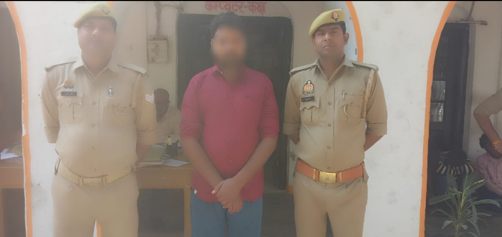 जलालपुर पुलिस ने एक नफर अभियुक्त को किया गिरफ्तार