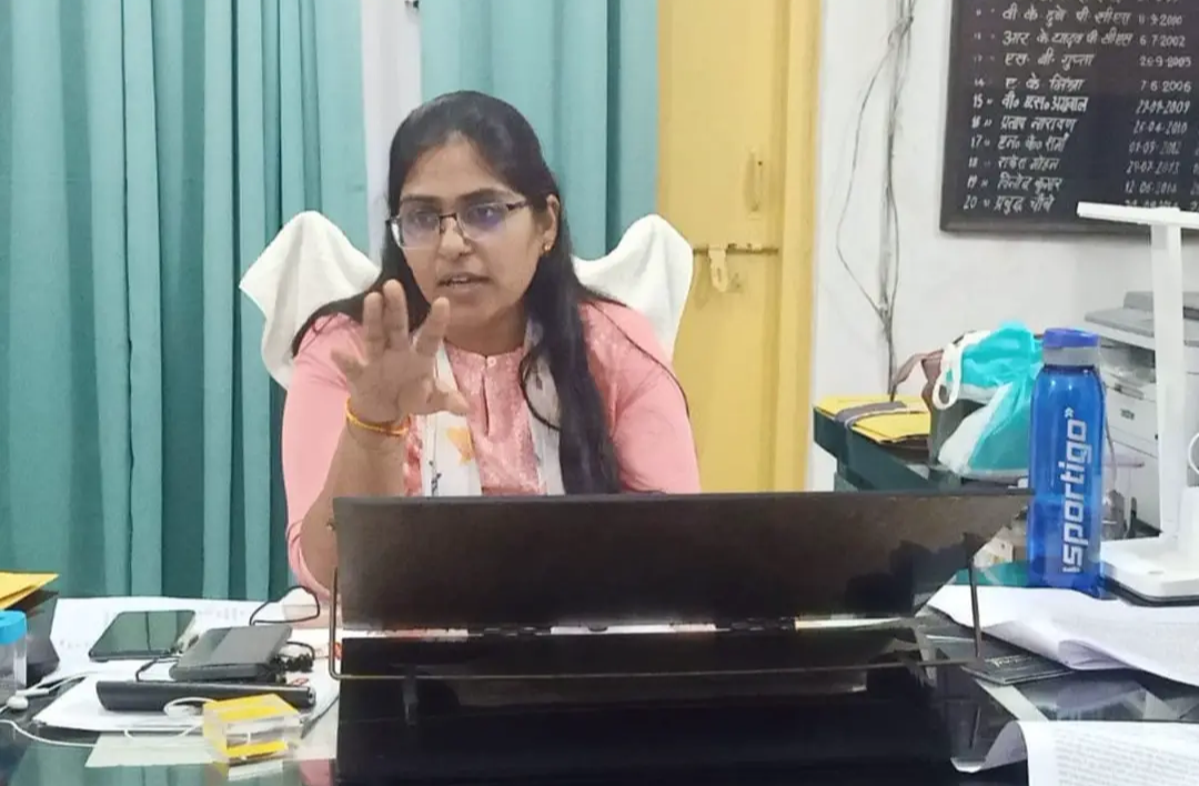 कमाडेंट और SDM पत्नी पर पति ने अवैध संबंधों का लगाया आरोप, पुलिस नहीं दर्ज कर रही है FIR