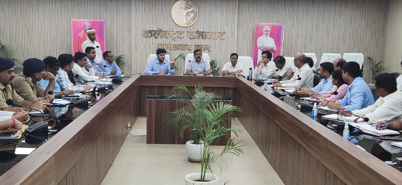 आकांक्षात्मक वि.ख. भीटी, भियांव एवं टांडा में अधिक से अधिक प्रशिक्षण केंद्र स्थापित किया जाए- जिलाधिकारी 