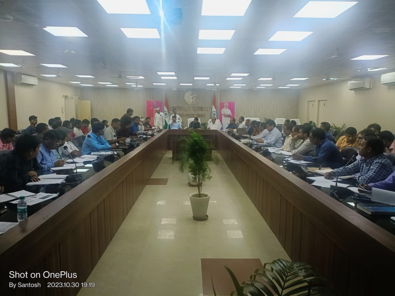 जिलाधिकारी अध्यक्षता में जिला स्वास्थ्य समिति की बैठक आयोजित हुई