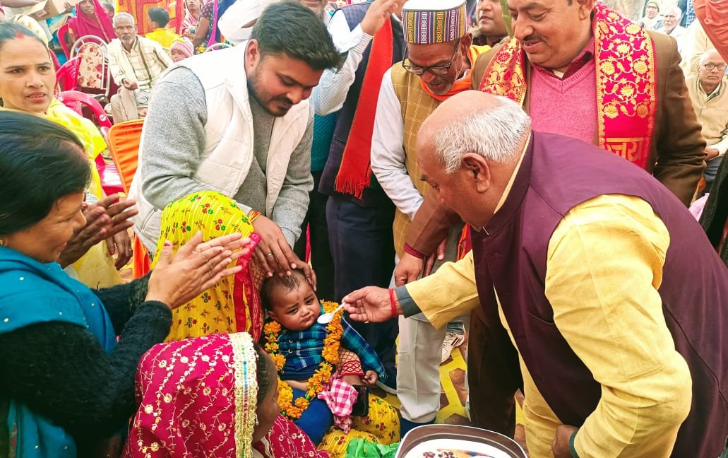 विकसित भारत संकल्प यात्रा कार्यक्रम में एमएलसी द्वारा किया गया प्रतिभाग