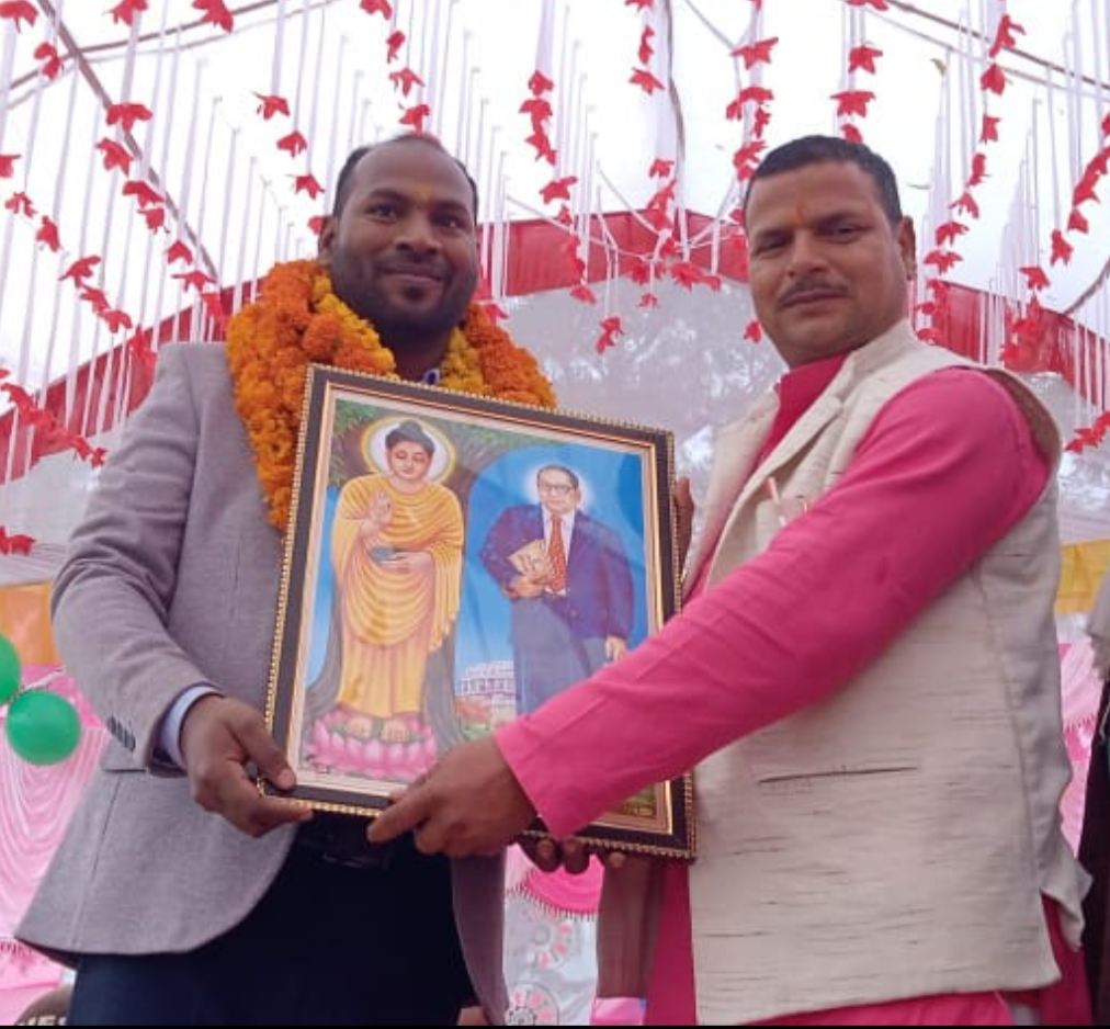 विवेक कुमार बनें सब रजिस्ट्रार,बधाई देने वालों का लगा तांता
