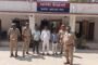 गैर जमानती वारंटी युवक को पुलिस ने किया गिरफ्तार 
