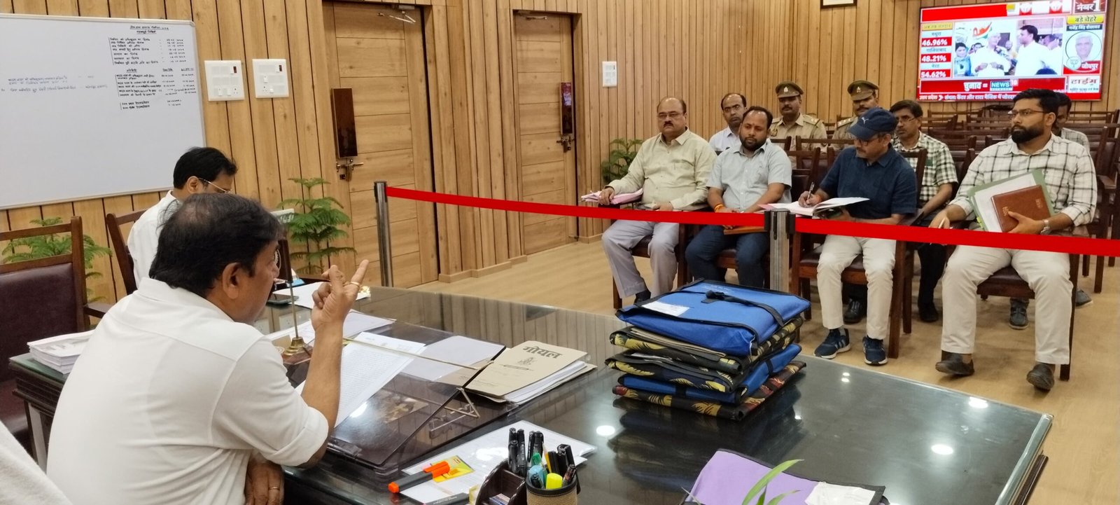 वाहन स्वामियों को अधिग्रहण आदेश जारी कर दिए गए हैं- जिला निर्वाचन अधिकारी 