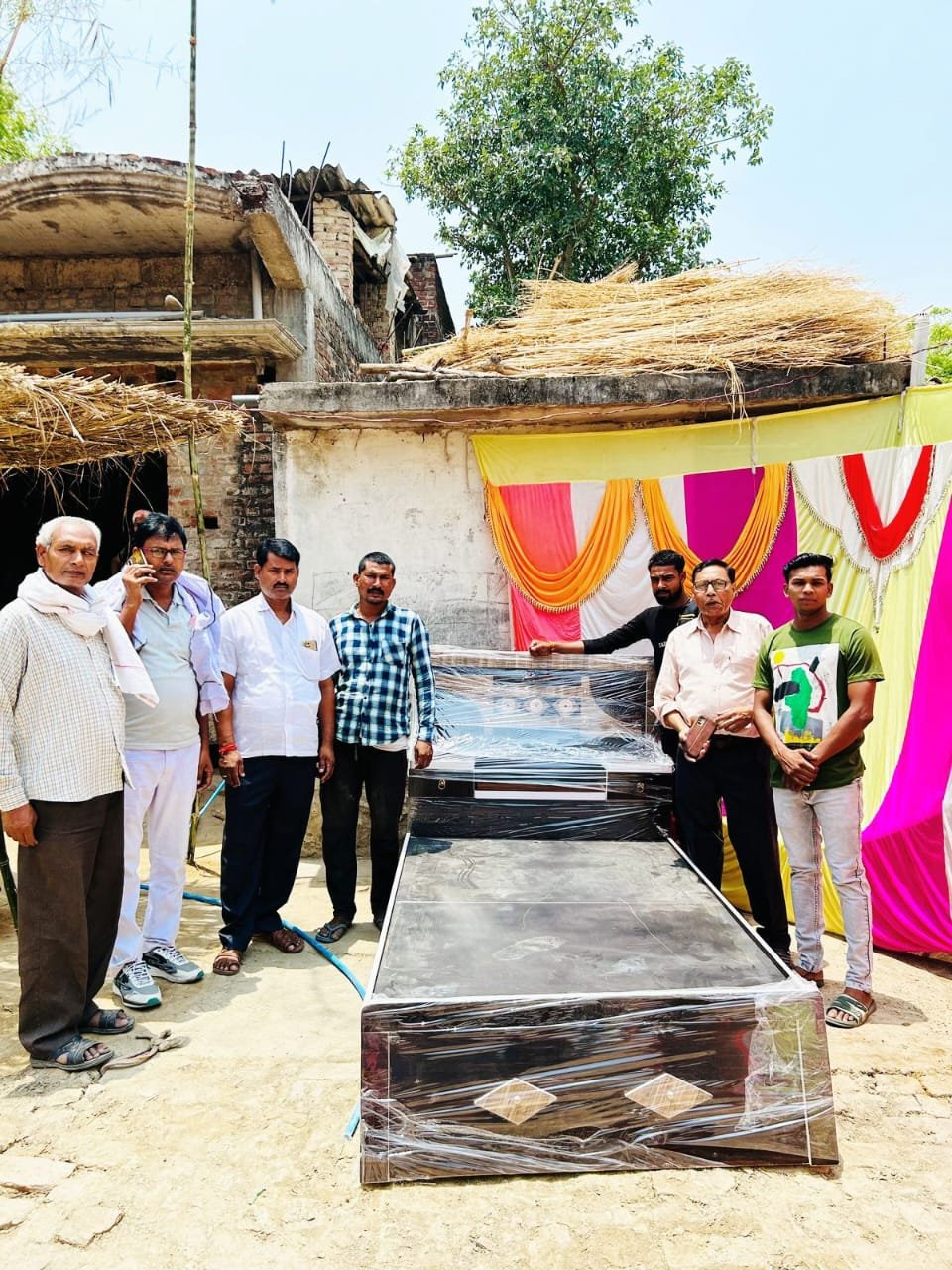 नारायण फाउंडेशन ने ग़रीब बहनों की शादी में आर्थिक सहायता व दिए उपहार