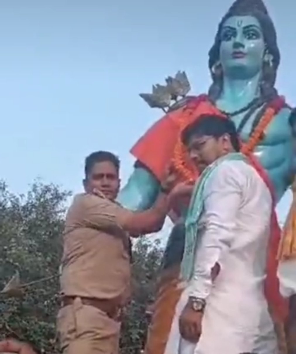 भगवान श्रीराम की क्षतिग्रस्त प्रतिमा को प्रशासन ने मरम्मत कराकर पुजा पाठ 