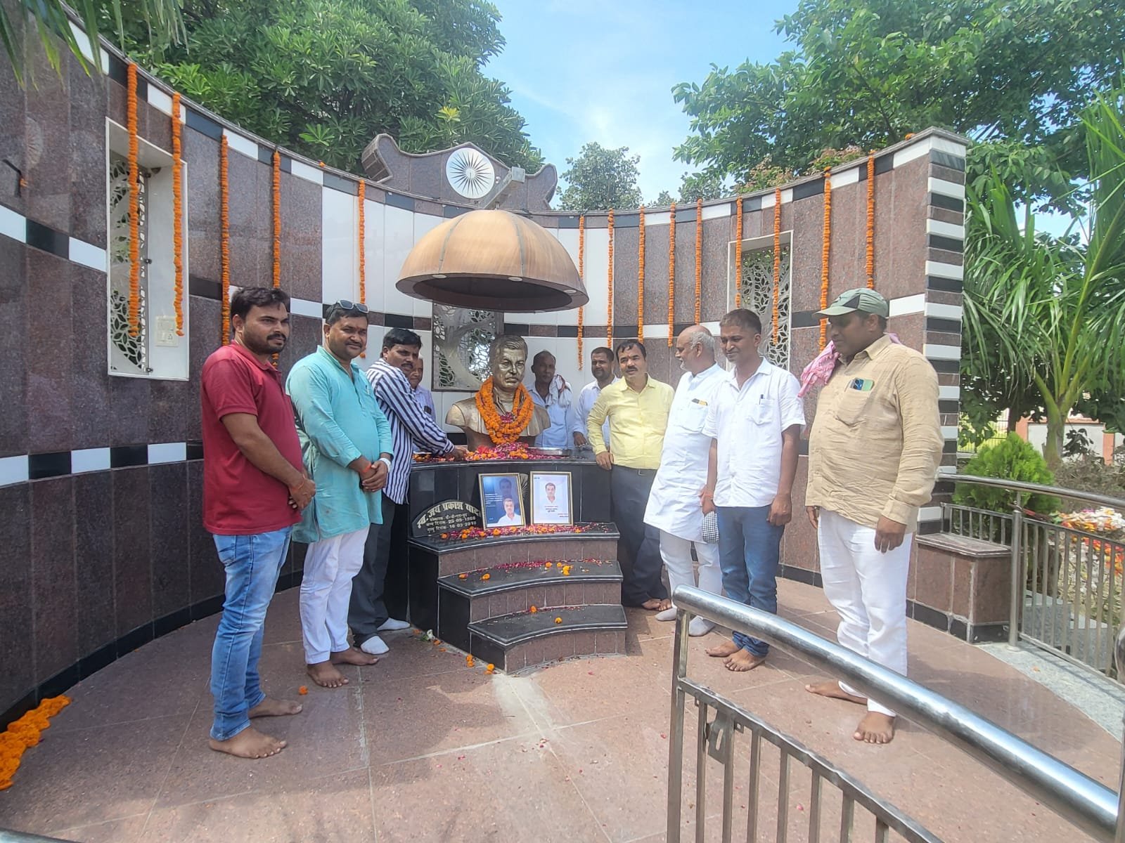 शिक्षा की अलख जगाने वाले जयप्रकाश यादव की छठवीं पुण्यतिथि धूमधाम से मनाई गई