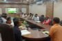 जिलाधिकारी ने रसोइयों के साथ संवाद कर गंभीरता पूर्वक सुनी समस्याएं