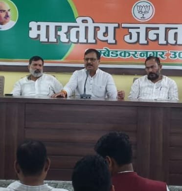 भाजपा की आंधी के सामने विपक्ष के प्रत्याशी हताशा में हैं- अवधेश द्धिवेदी 