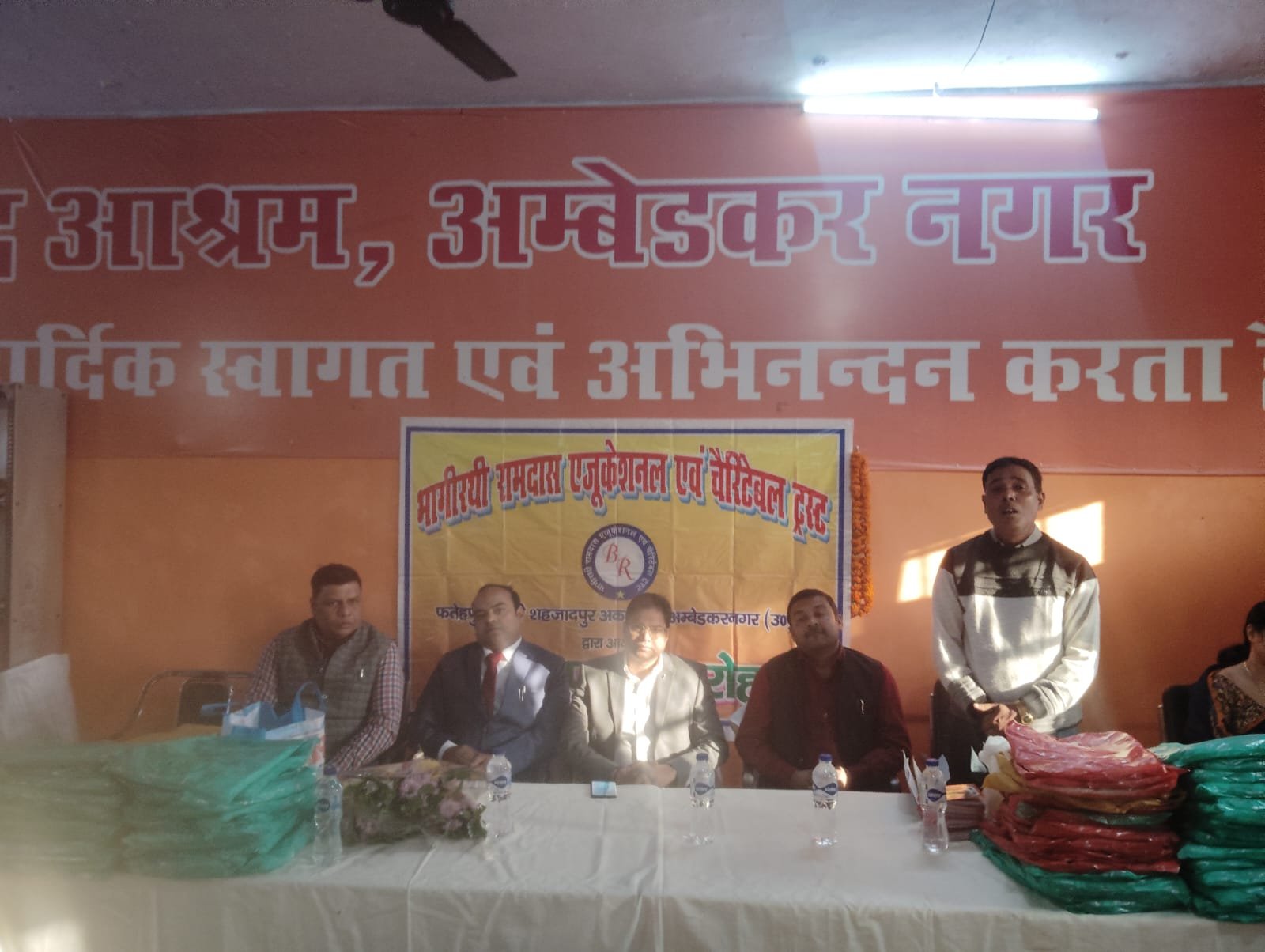 वृद्धजन हमारे पूजनीय हैं, इनका हमें विशेष ध्यान देना चाहिए - डॉ सदानंद गुप्ता 