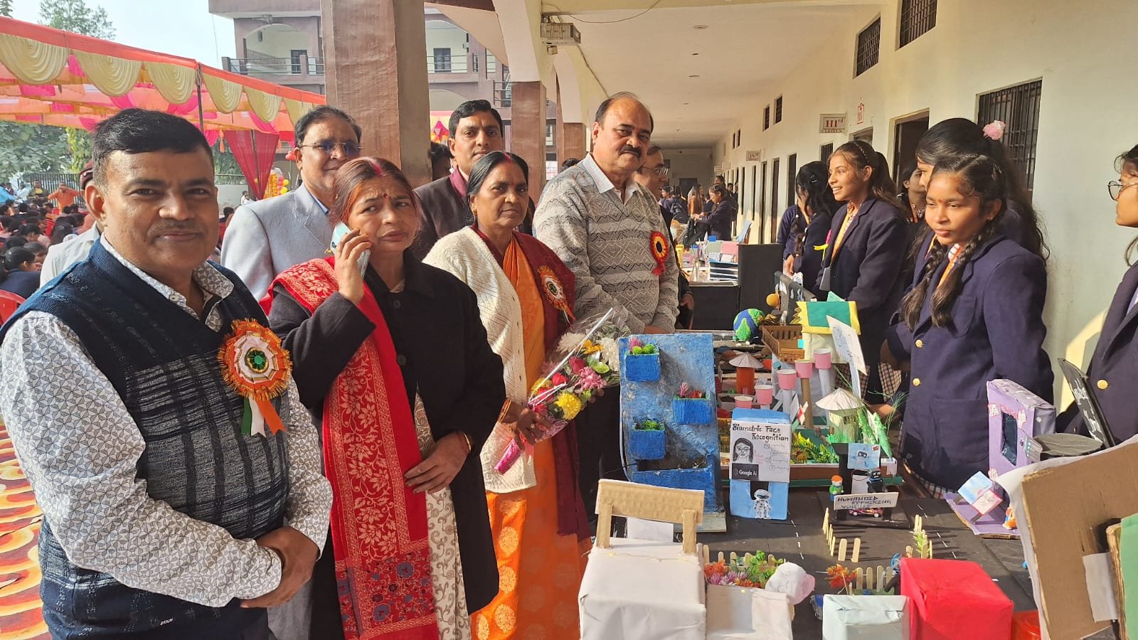 विज्ञान माडल प्रतियोगितामें नवाचारी माडलों का हुआ प्रदर्शन