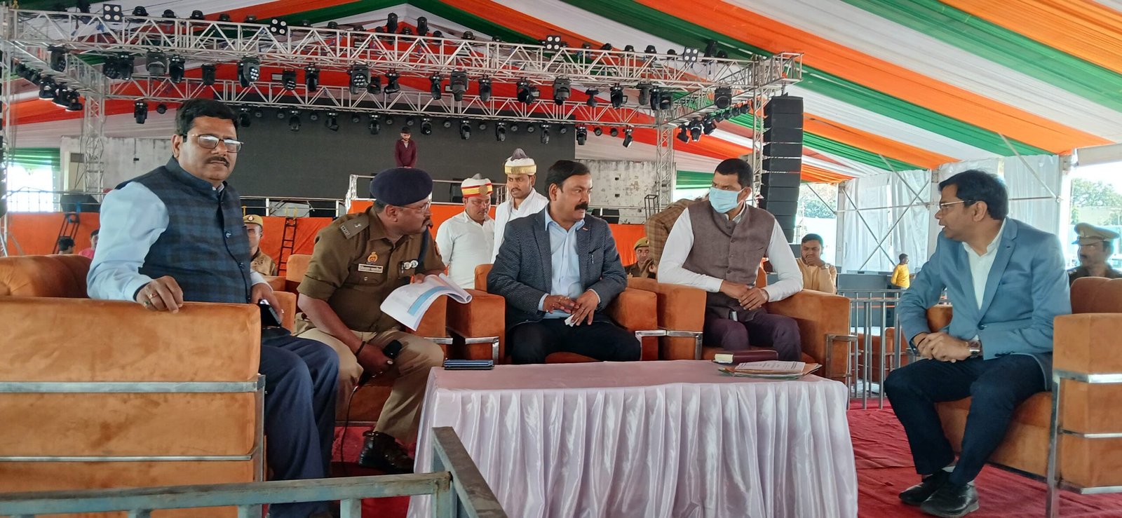 अंबेडकर नगर महोत्सव का यह कार्यक्रम पूर्ण रूप से आम जनता को समर्पित होगा- जिलाधिकारी 