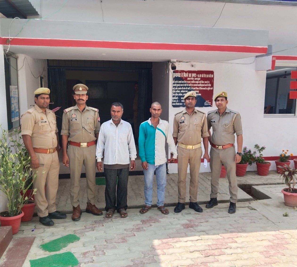 दहेज उत्पीड़न के मामले में पति व ससुर को भेजा जेल