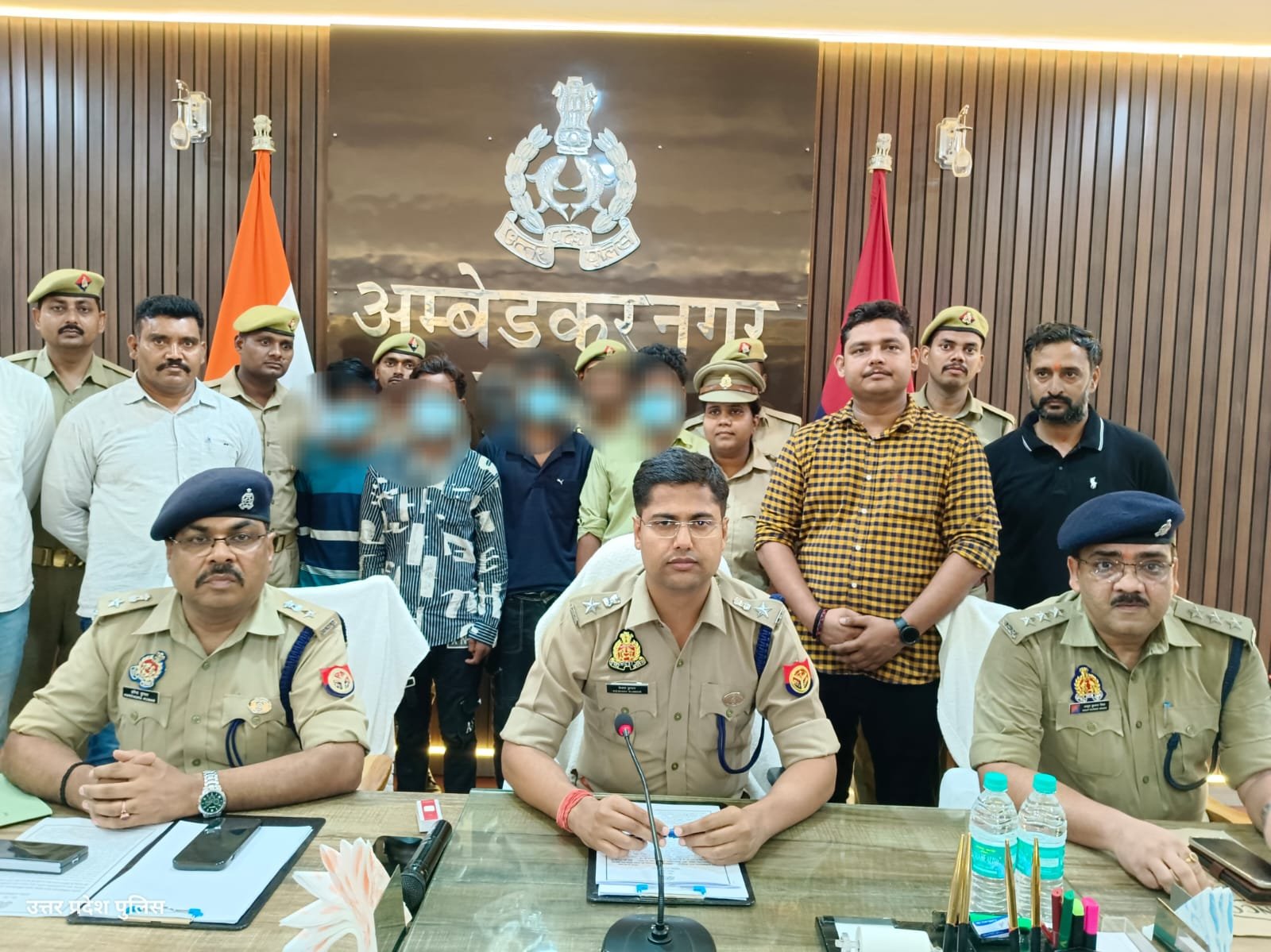 अंतर्जनपदीय गिरोह का पर्दाफाश,चार गिरफ्तार