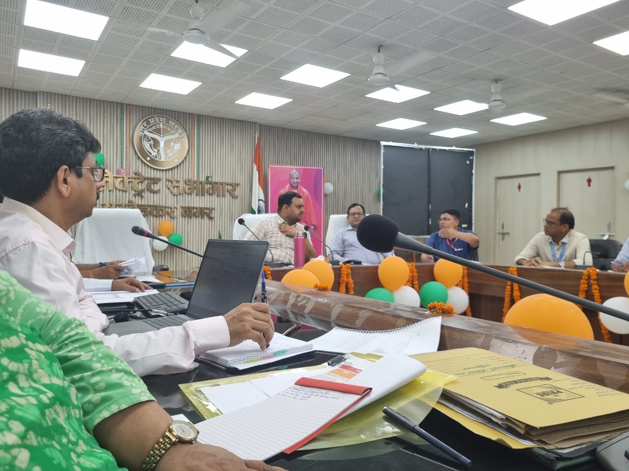 संचारी रोग नियंत्रण अभियान का सफल आयोजन करें- जिलाधिकारी