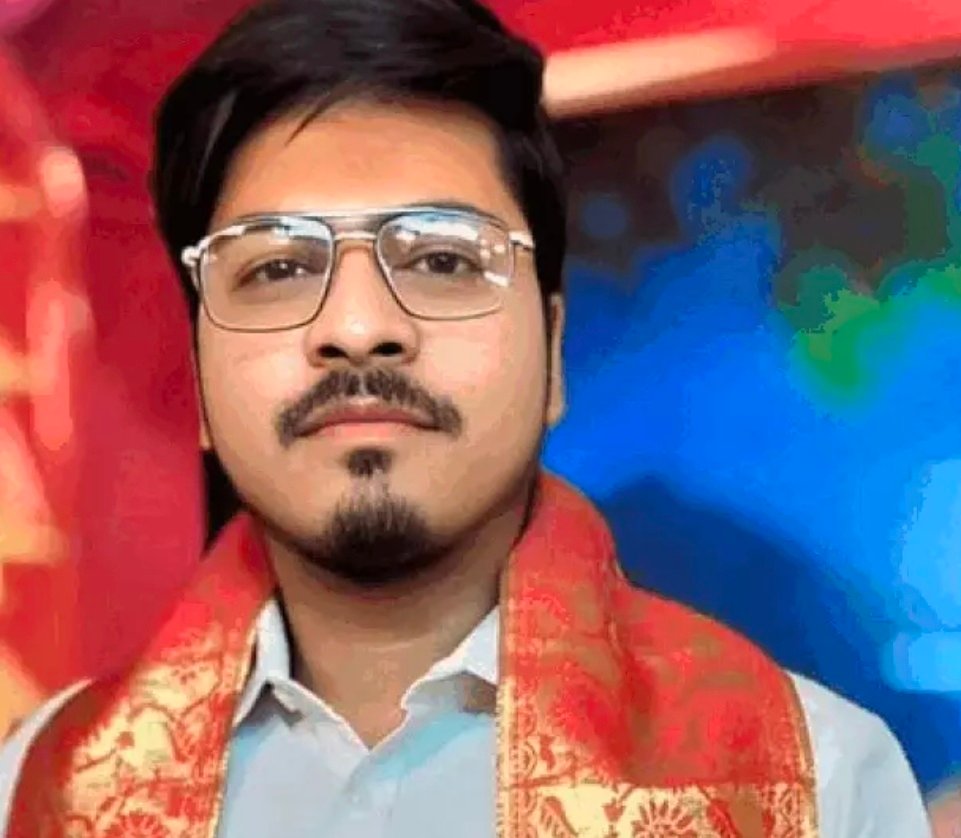 युवक का कमरे में फंदे से लटकता हुआ मिला शव