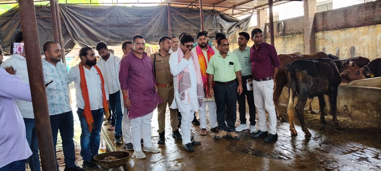गौ सेवा आयोग के उपाध्यक्ष ने गौशाला का किया निरीक्षण