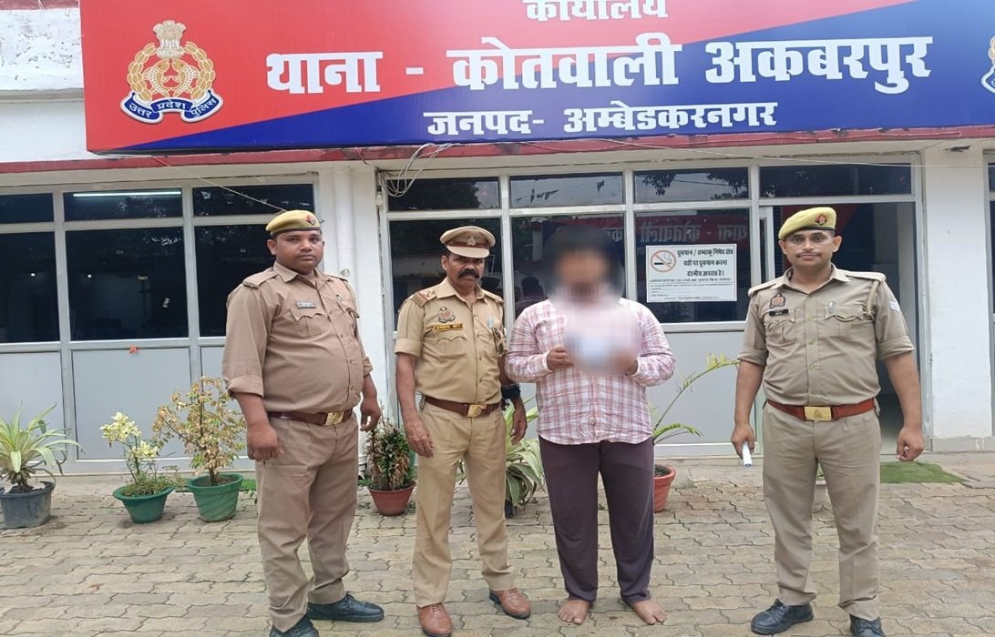 अन्तर्जनपदीय अभियुक्त को पुलिस ने किया गिरफ्तार