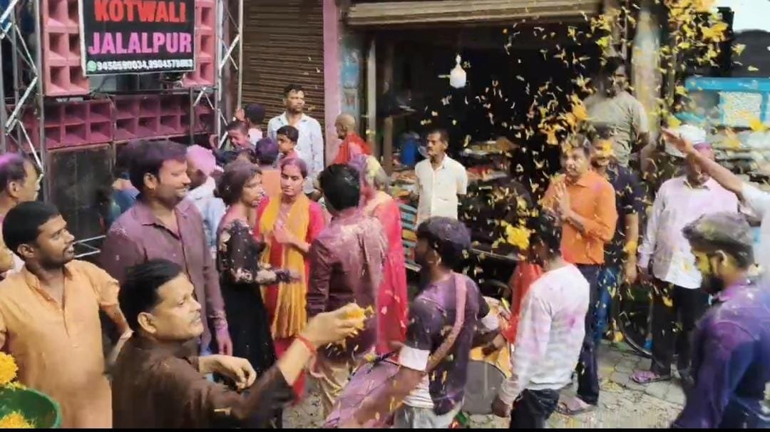 भगवान गणेश की प्रतिमा विसर्जन की नगर में निकली भव्य शोभायात्रा