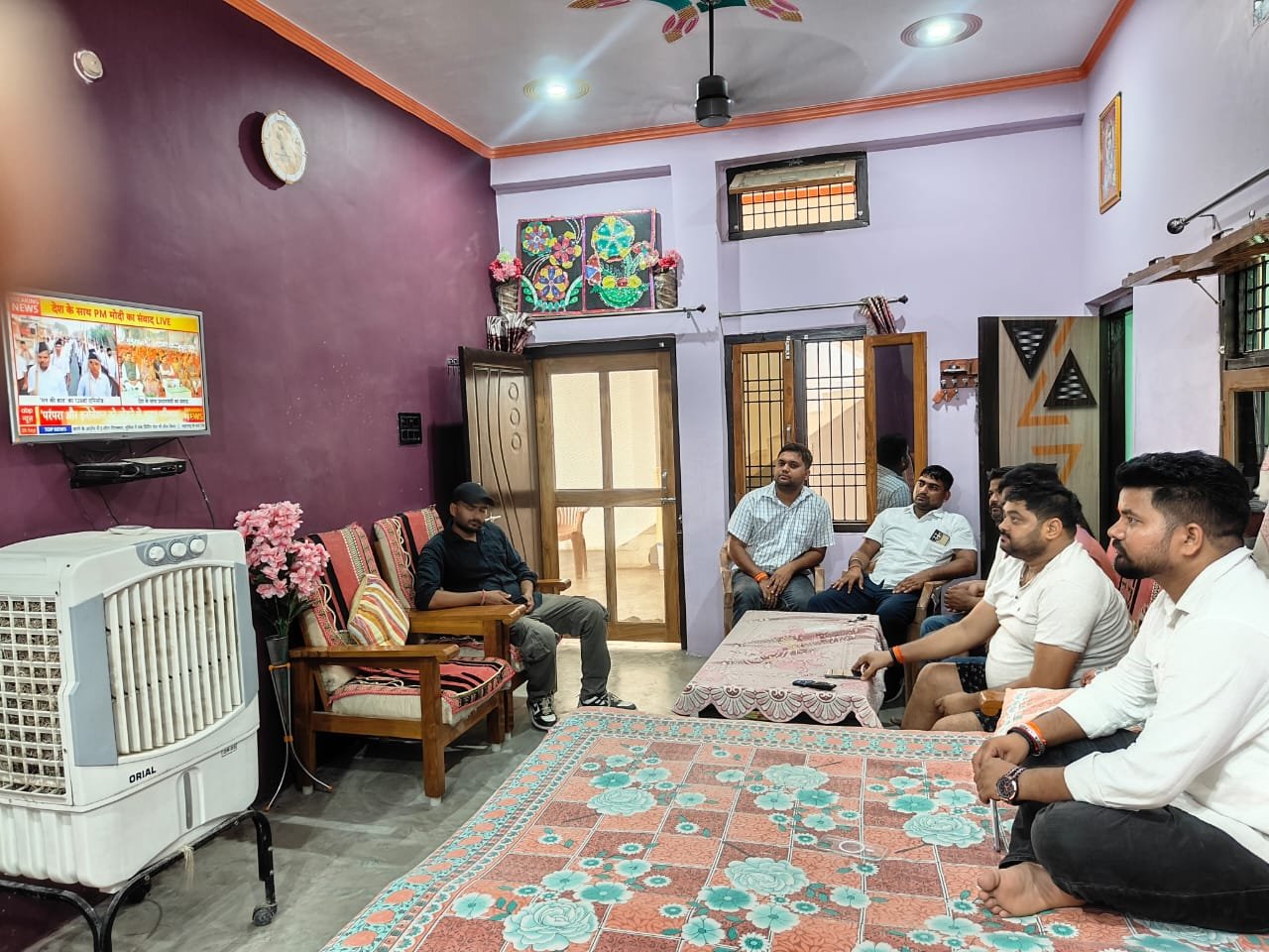 प्रधानमंत्री नरेंद्र मोदी के मन की बात कार्यक्रम में जिले के प्रत्येक बुथों पर सुना