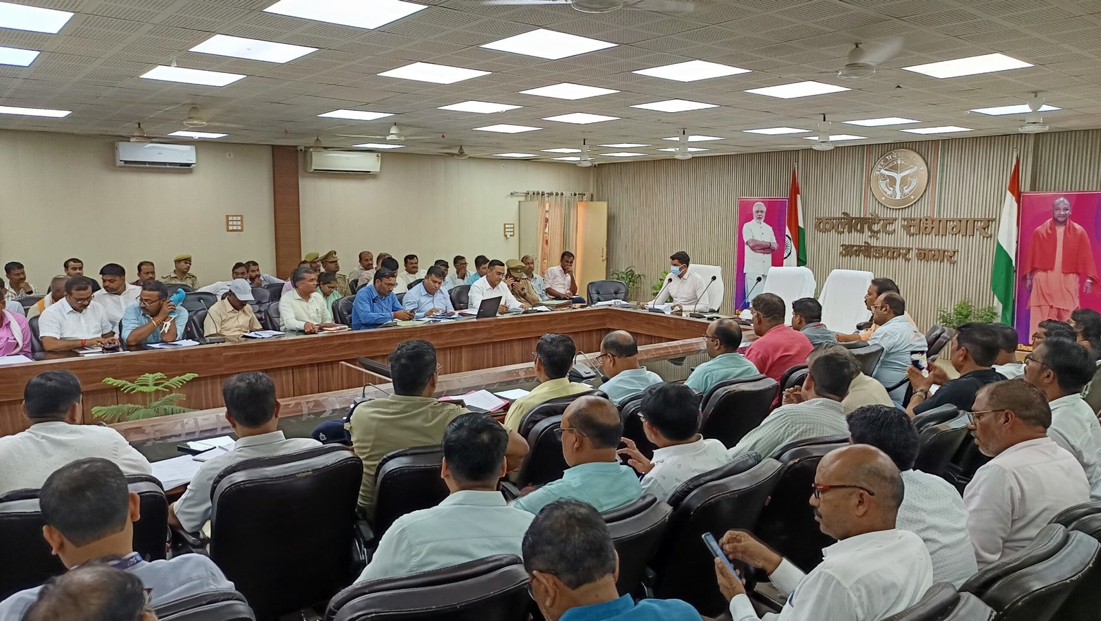 व्यापार बंधु एवं जिला उद्योग बंधु समिति की संयुक्त बैठक संपन्न हुई 