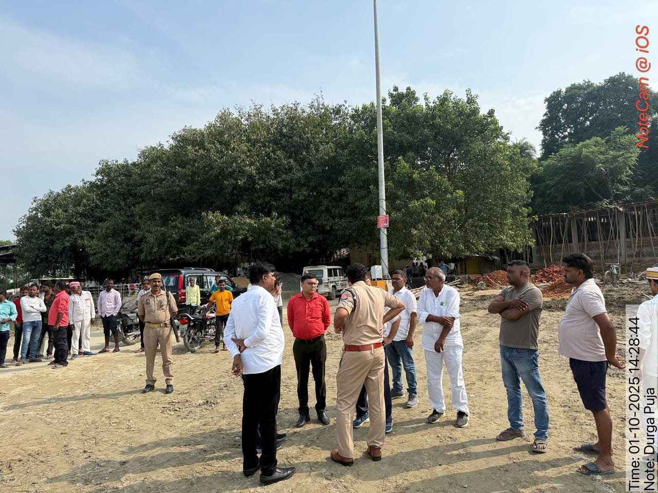मूर्ति विसर्जन स्थलों का जिलाधिकारी एवं पुलिस अधीक्षक ने किया निरीक्षण
