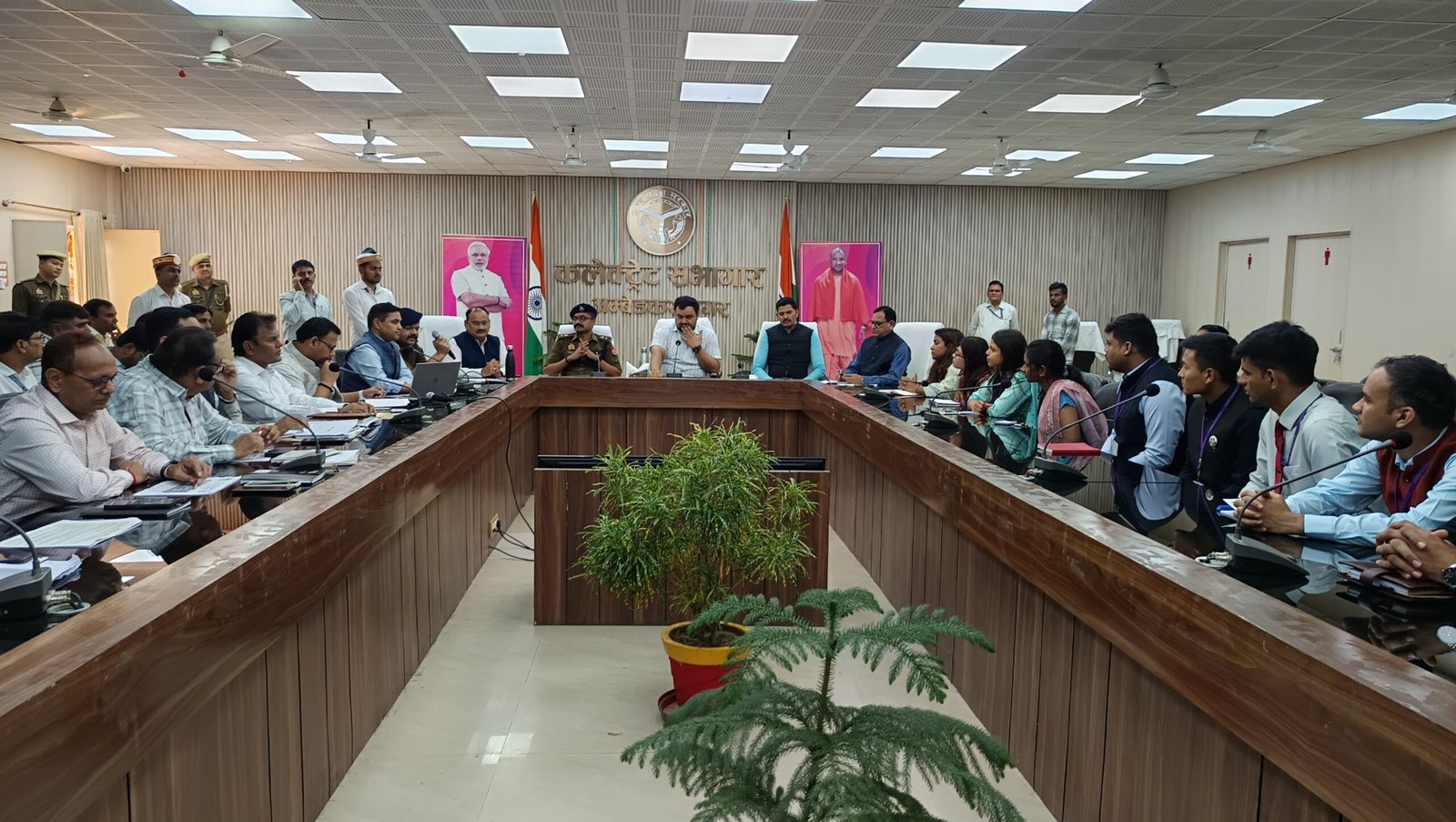 सिविल सर्विसेज ऑफिसर्स को दी गई भौगोलिक, प्रशासनिक एवं विकास योजनाओं की विस्तृत जानकारी