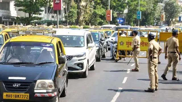 दिल्ली में कार में धमाके के बाद मुंबई में अलर्ट, कई अन्य जगह भी बढ़ाई गई सतर्कता