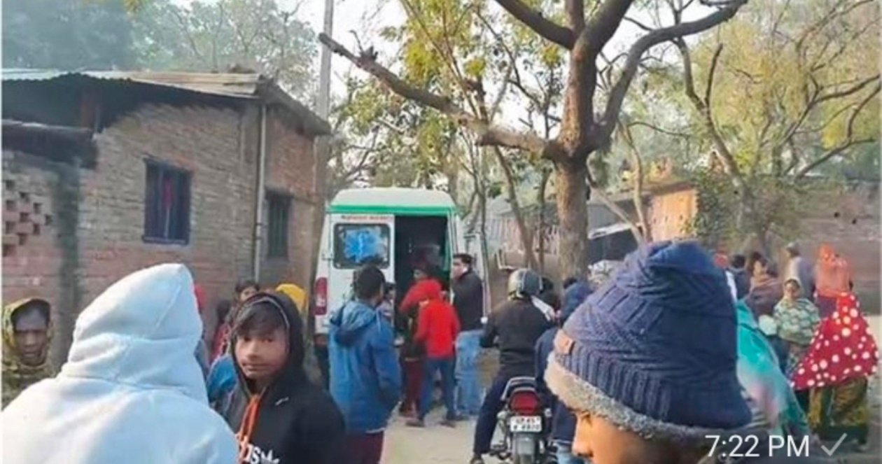 जलालपुर के मंगुराडिला गांव में आवारा कुत्तों का आतंक