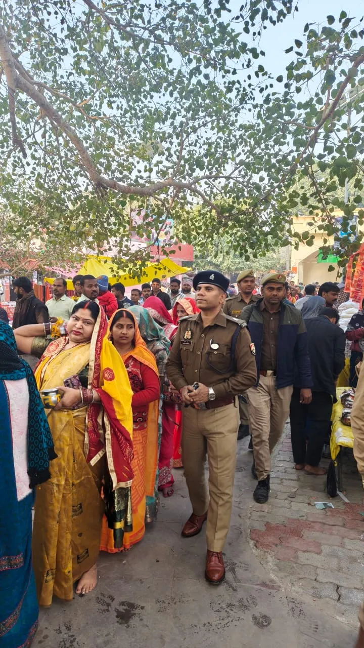 महाशिवरात्रि पर उमड़ा आस्था का सैलाब, शिवालयों में भक्तों का लगा तांता