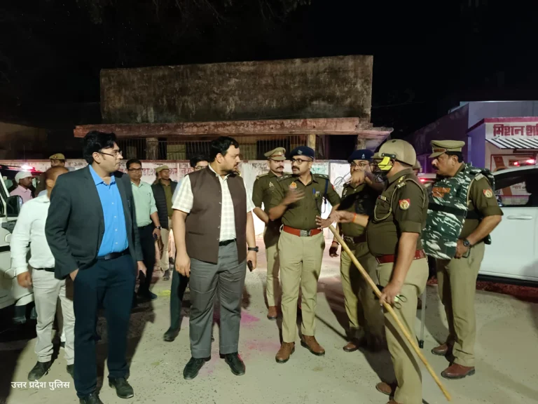 होली पर्व पर जिलाधिकारी एवं पुलिस अधीक्षक ने किया रूट मार्च