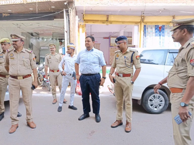 डीएम ने अलविदा नमाज के दौरान जामा मस्जिद का किया स्थलीय भ्रमण