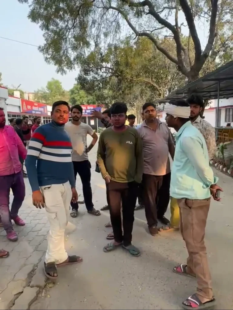 दो बाइकों की भीषण टक्कर,एक युवक की हुई मौत, दूसरा घायल