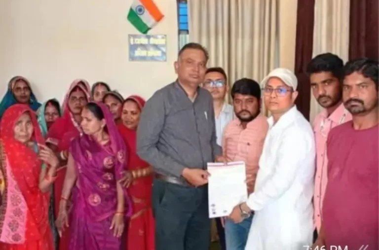 विद्युत व्यवस्था को लेकर अधिशाषी अभियंता से मिले वार्ड वासी