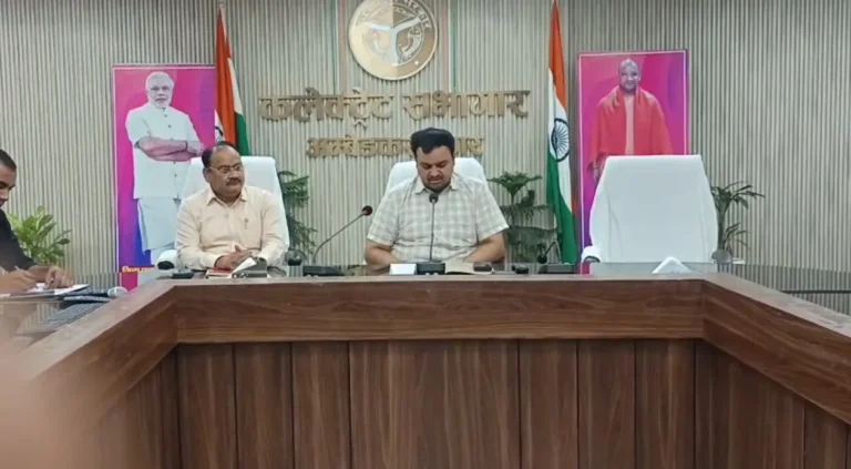 गैस एजेंसी आने की जरूरत नहीं, बुकिंग के बाद घर पहुंचेगा सिलेंडर- जिलाधिकारी