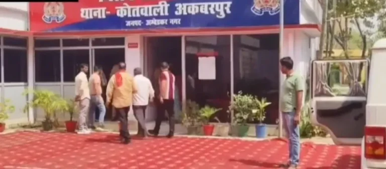 एंटी करप्शन टीम ने नपा. बाबू को पांच हजार रिश्वत लेते हुए किया गिरफ्तार