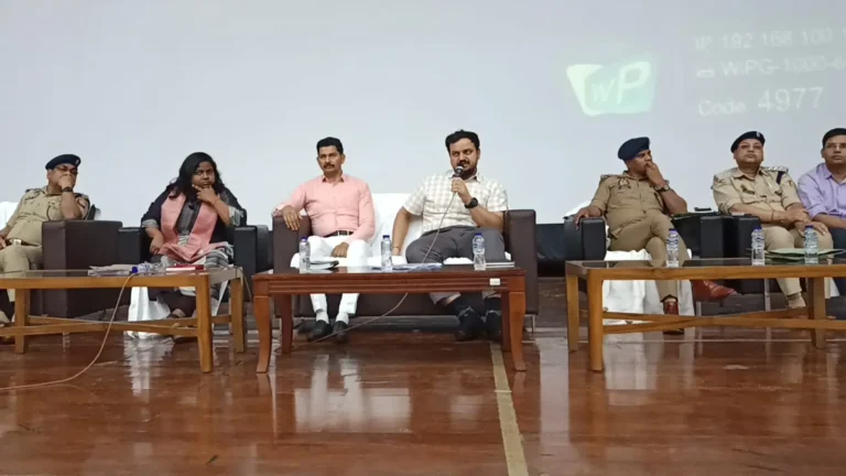 14 अप्रैल को शांति व सम्मान के साथ मनाएं अंबेडकर जयंती– जिलाधिकारी