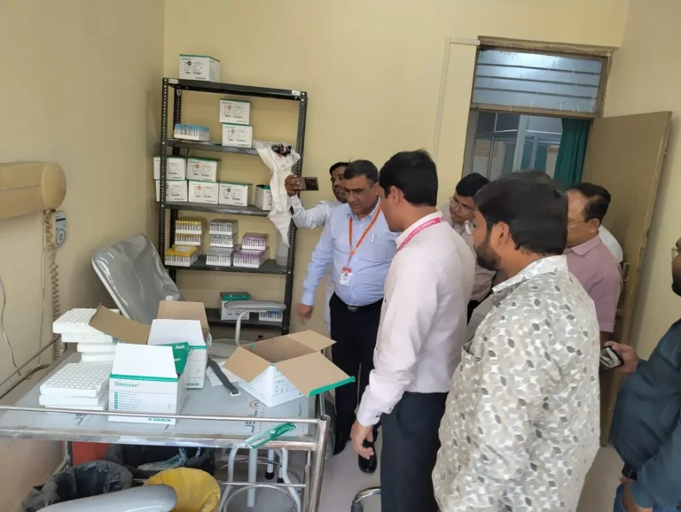 संयुक्त जिला चिकित्सालय का अपर निदेशक ने किया निरीक्षण