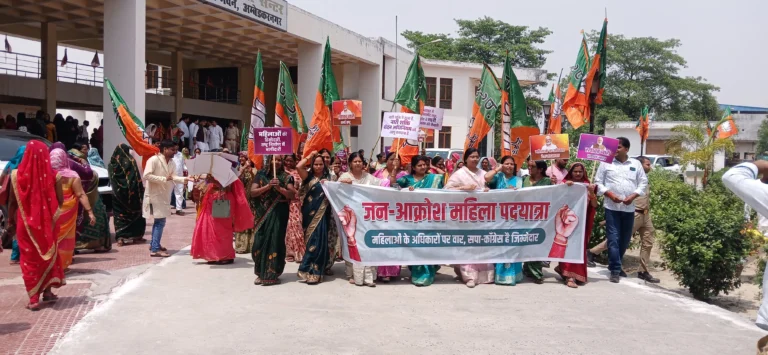 नारी शक्ति वंदन अधिनियम एक कानून नहीं, सामाजिक न्याय की प्रतिज्ञा हैं – प्रभारी मंत्री गिरीश चंद्र यादव