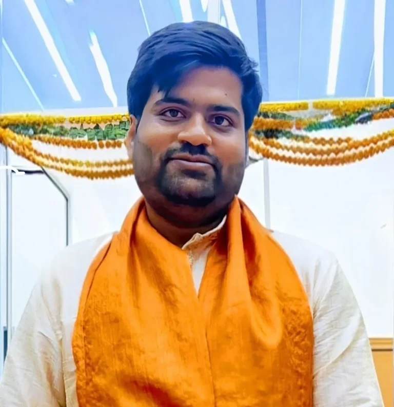 सुविन पटेल ने एम.बी.ए. की उपाधि अर्जित कर बढ़ाया मान