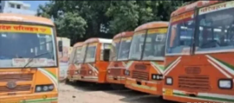 अकबरपुर से गोरखपुर के लिए दो नई रोडवेज बसों की शुरुआत