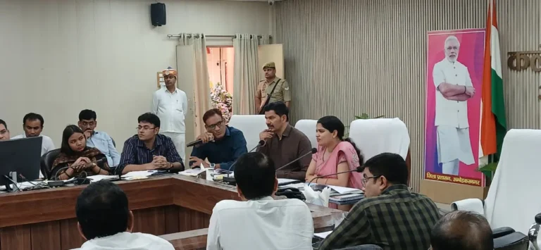 37 लाख पौधरोपण का लक्ष्य: डीएम ईशा प्रिया ने सभी विभागों को समयबद्ध कार्ययोजना बनाने के दिए कड़े निर्देश