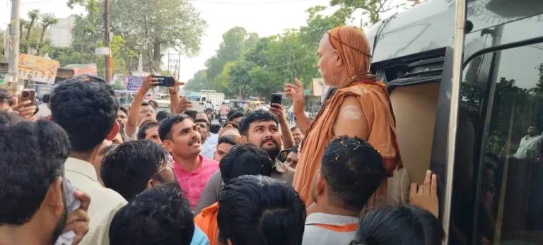 शंकराचार्य स्वामी अविमुक्तेश्वरानंद सरस्वती ने कृष्ण कुमार यादव को विधानसभा प्रतिनिधि किया घोषित