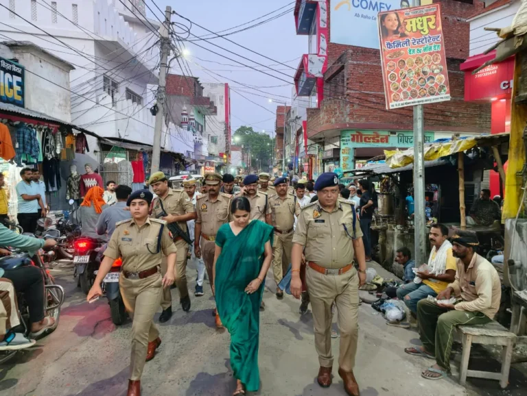 ईदुज्जुहा पर्व पर पुलिस-प्रशासन का संयुक्त फ्लैग मार्च, सुरक्षा एवं सौहार्द का दिया संदेश