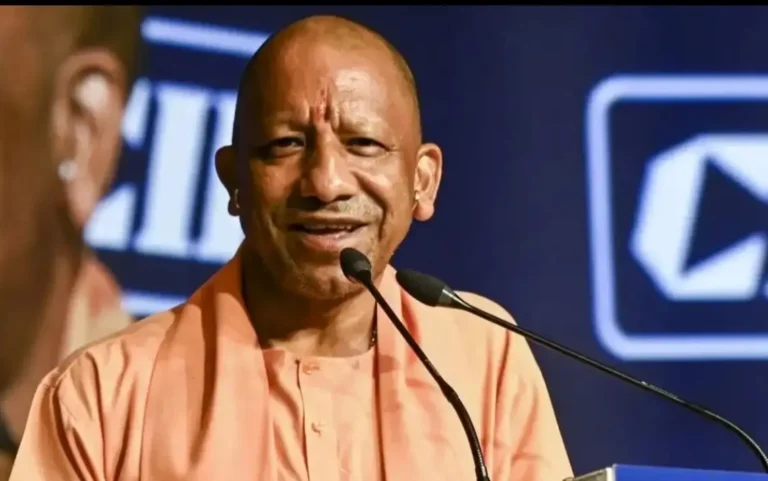 UP: हफ्ते में सिर्फ 5 दिन जाना होगा ऑफिस; योगी सरकार ने लागू किया Work From Home, शिफ्ट टाइमिंग में भी बदलाव
