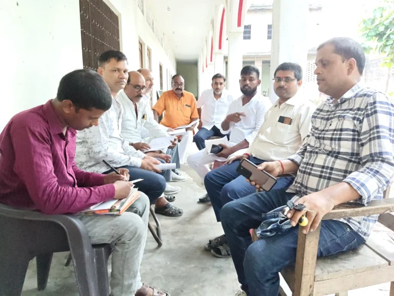 राष्ट्रीय अध्यक्ष के अवध प्रवास को लेकर जलालपुर में क्षेत्रीय मंत्री की अहम बैठक