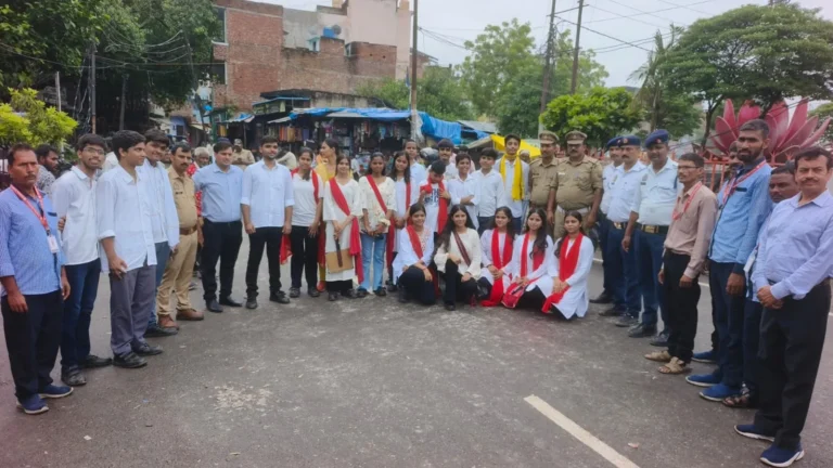 विद्यालयों से सड़कों तक पहुँचा सड़क सुरक्षा का संदेश, जनभागीदारी से अभियान हुआ और सशक्त