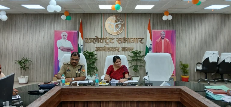सड़क सुरक्षा उपायों का असर: जनपद में सड़क दुर्घटनाओं में विगत वर्ष की अपेक्षा इस वर्ष अगस्त माह में 30 प्रतिशत की कमी